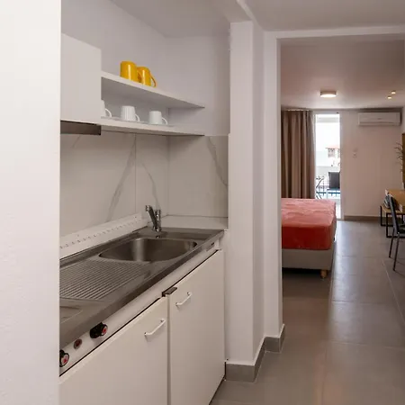 Aparthotel Comfort Zefyros Néoi Póroi