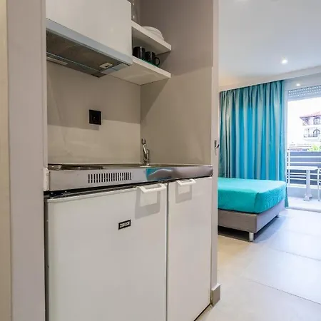 Bemyguest Comfort Zefyros 3* Neoi Poroi