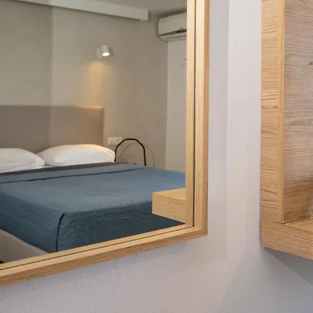 Aparthotel Comfort Zefyros 3*