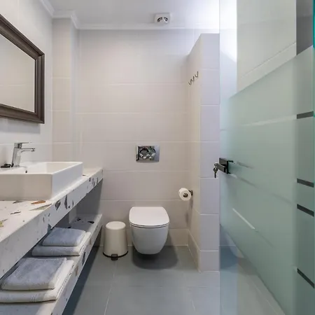 Bemyguest Comfort Zefyros Hotel de apartamente 3*
