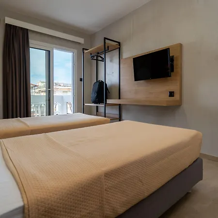 Comfort Zefyros Hotel apartamentowy 3*