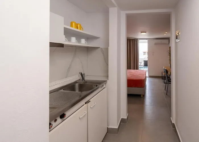 Aparthotel Comfort Zefyros Néoi Póroi