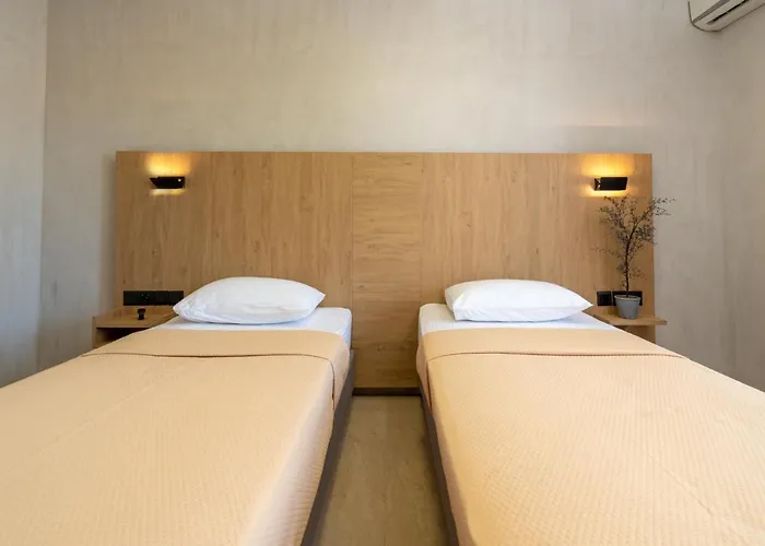 Comfort Zefyros Aparthotel 3*