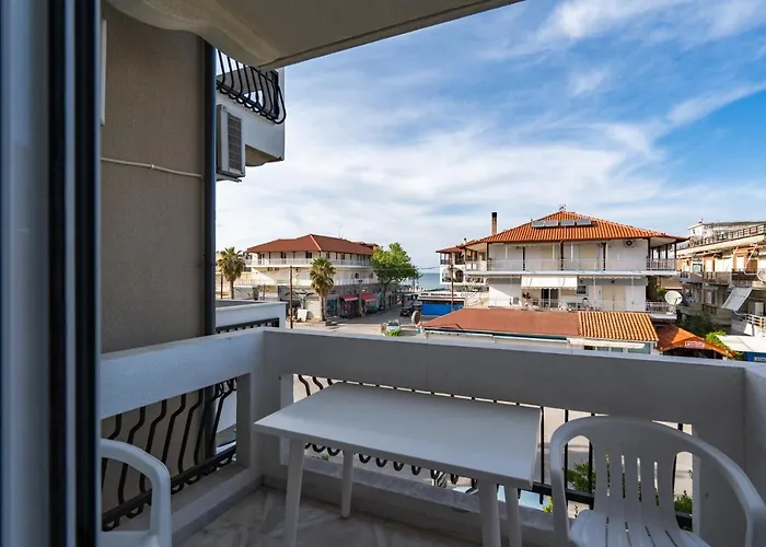 Comfort Zefyros Aparthotel Neoi Poroi