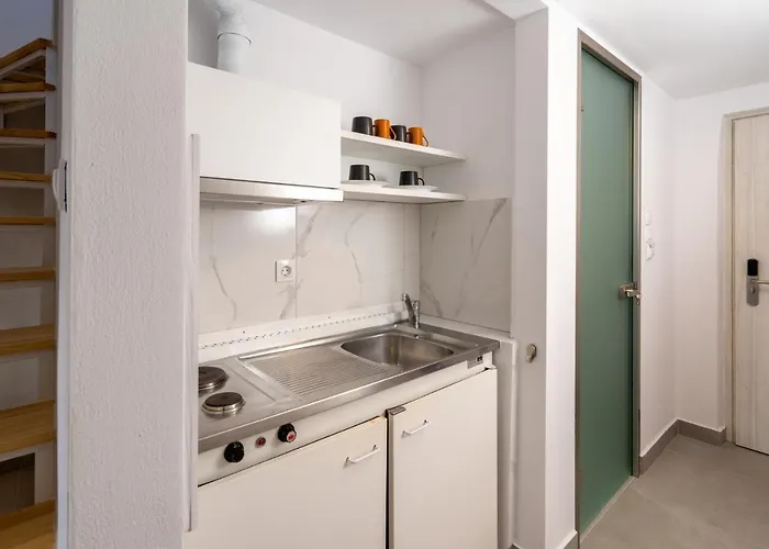 Comfort Zefyros Aparthotel