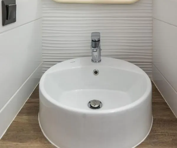 Comfort Zefyros Aparthotel 3*